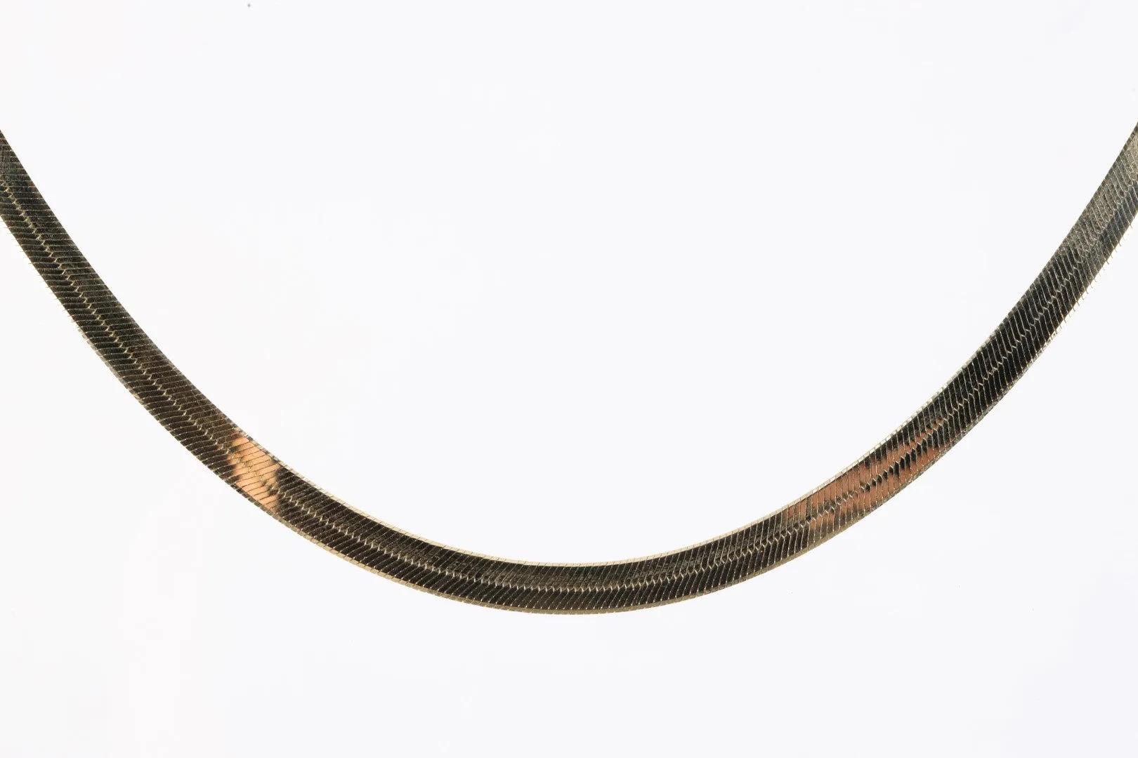 18" 14k Yellow Gold Herringbone Chain (13.18g.)