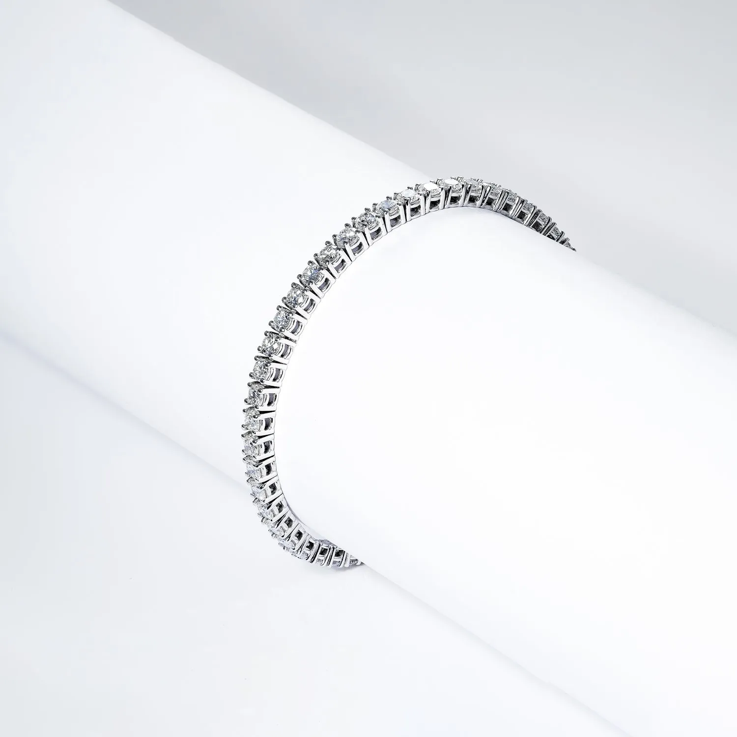 Ezra 6 Carat Round Brilliant Single Row Diamond Tennis Bracelet in 14k White Gold