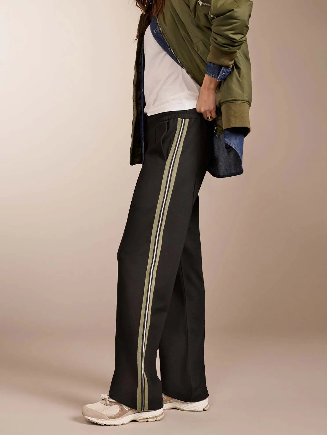 Marjorie LENZINGECOVERO Trousers | Caviar Black & Khaki