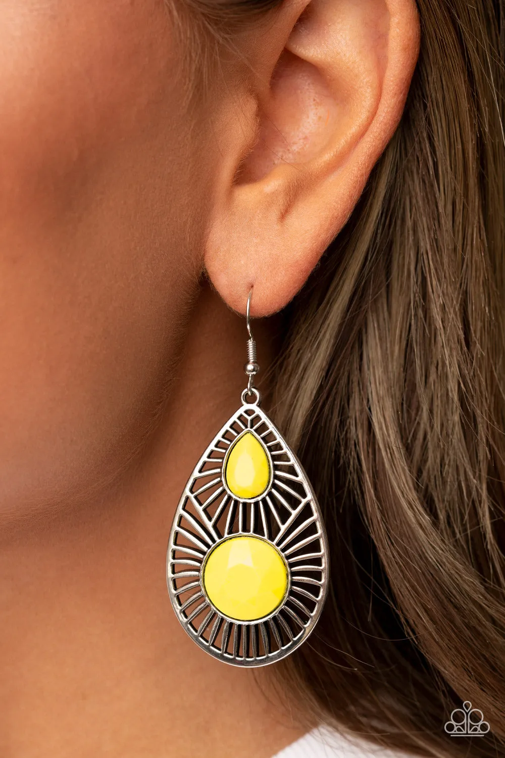 Prima Donna Diva - Yellow Paparazzi Earrings