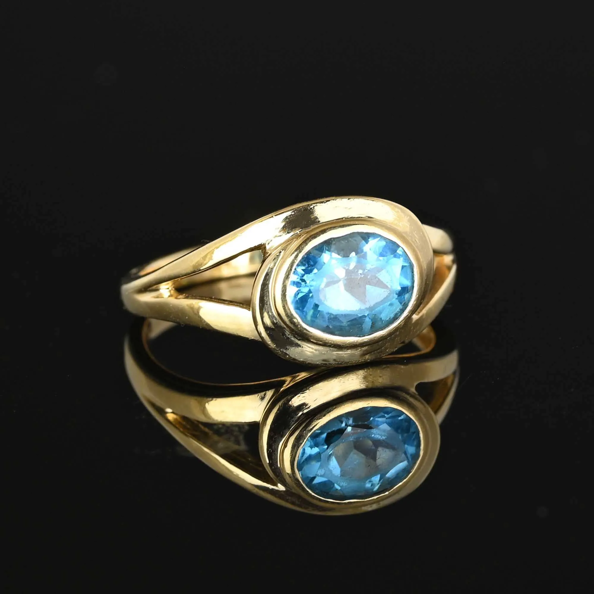 Vintage 14K Gold Blue Topaz Ring, Bypass Style