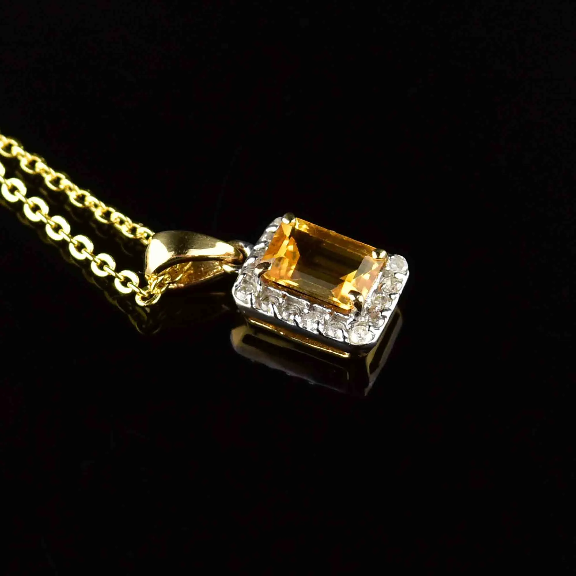 Vintage 14K Gold Citrine Diamond Pendant Necklace