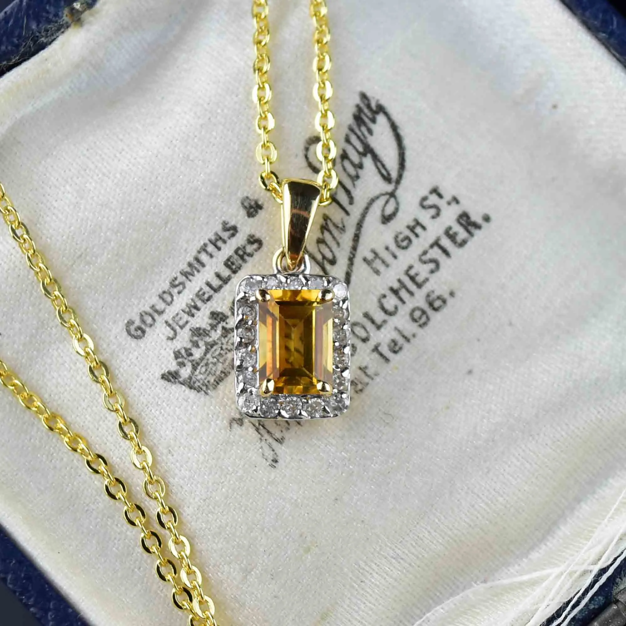 Vintage 14K Gold Citrine Diamond Pendant Necklace